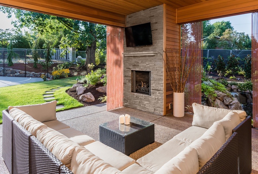 What is the Best Entertainment Gear for Your Outdoor Spaces?