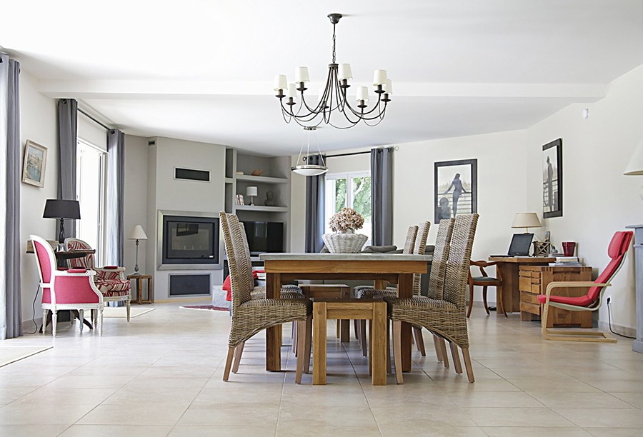 5 Rooms that Benefit from Home Video Distribution